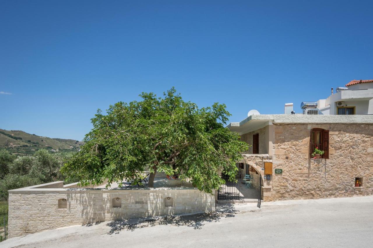 Pagonas Traditional House Mourion  Exterior photo