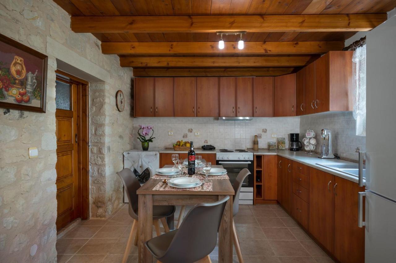 Pagonas Traditional House Mourion  Exterior photo
