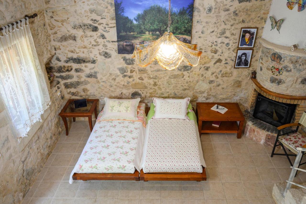 Pagonas Traditional House Mourion  Exterior photo